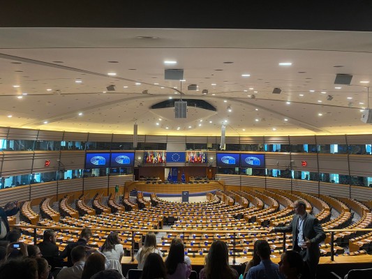 Studenti Čajkárny - budoucí členové Evropského parlamentu?