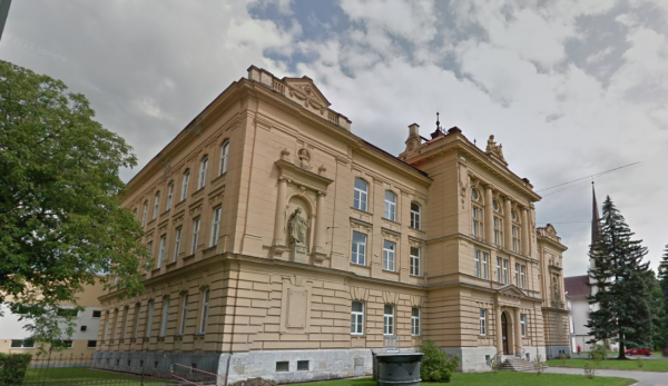 Obchodní akademie a Jazyková škola s právem státní jazykové zkoušky, Šumperk, Hlavní třída 31